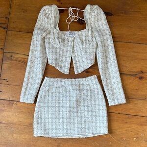 Rumored Elegant White and Gold Tweed Set
